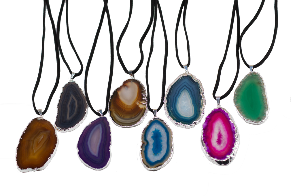 Silver Electroplated Agate Slice on Leather Necklace 